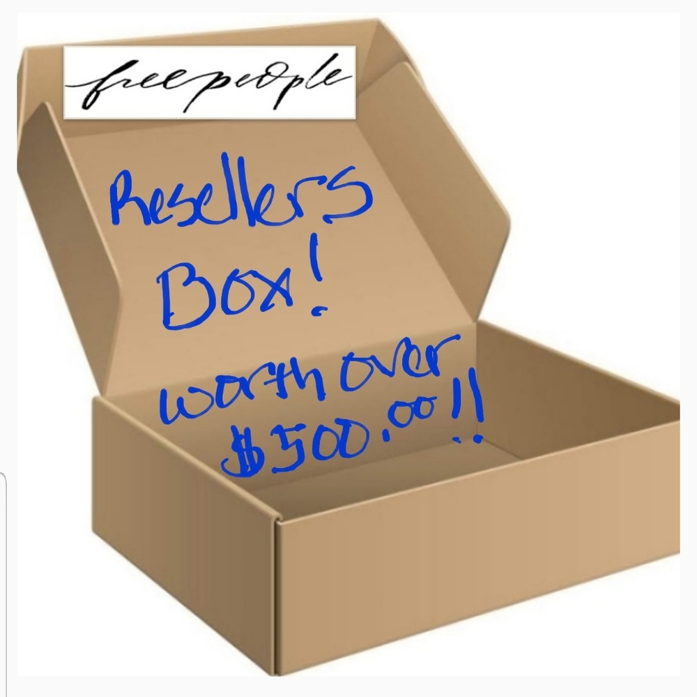๐ฆ Resellers Box Free People worth over $500!